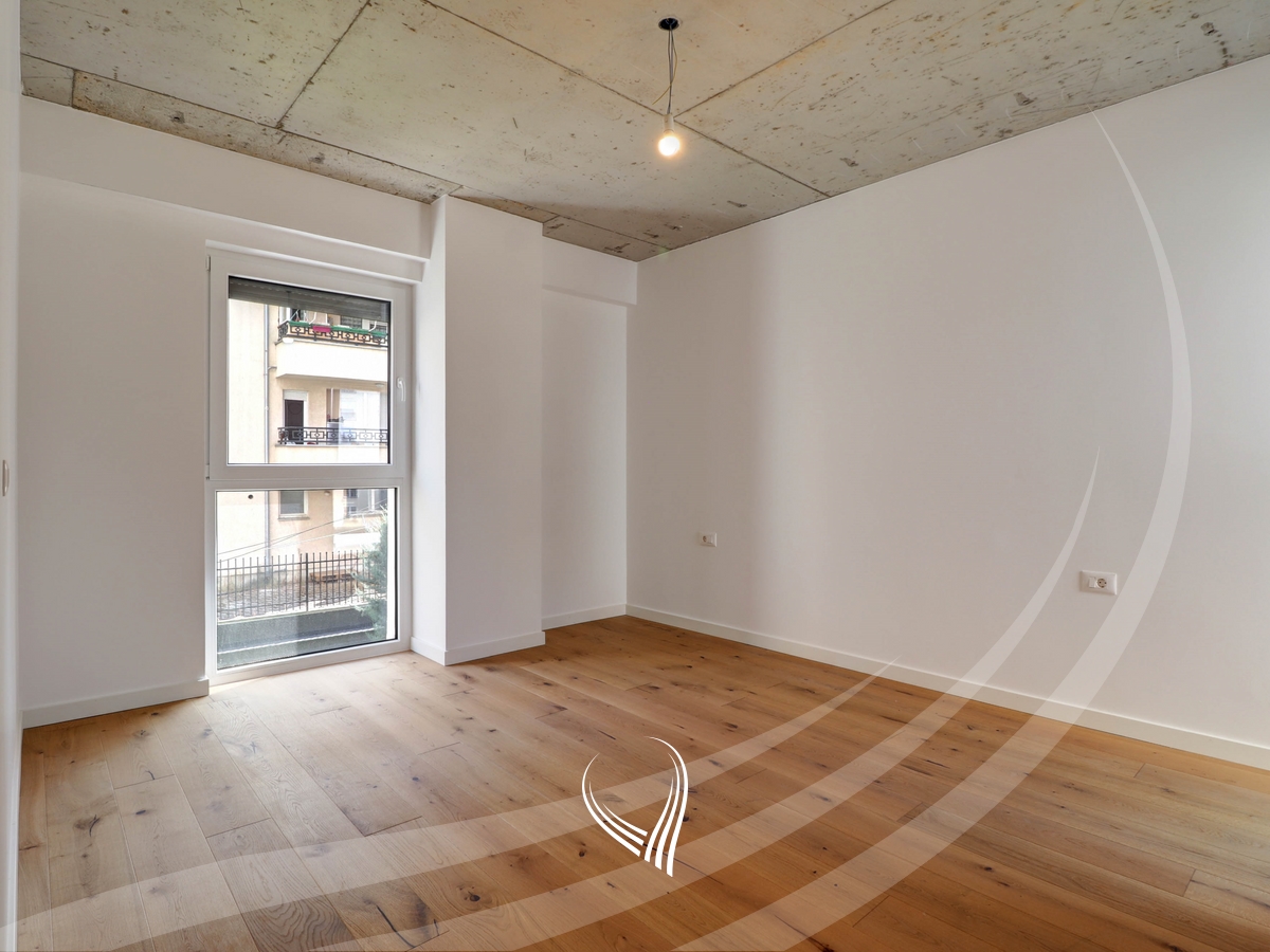 Office space with 4 rooms for rent in the Mati 1 neighborhood7