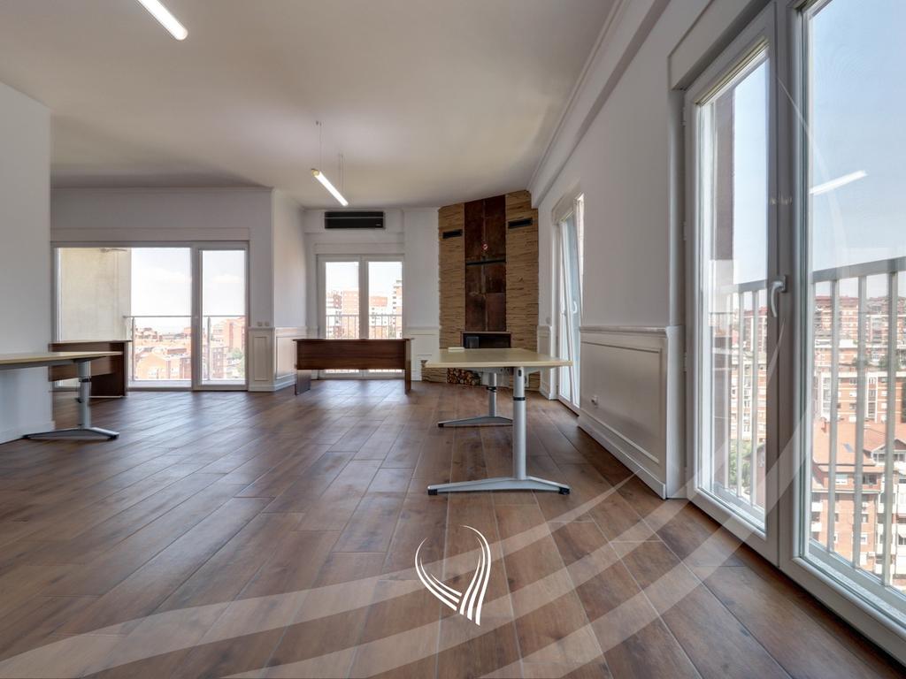 Office penthouse with 4 work rooms for rent in the Mati 1 neighborhood – B Street1