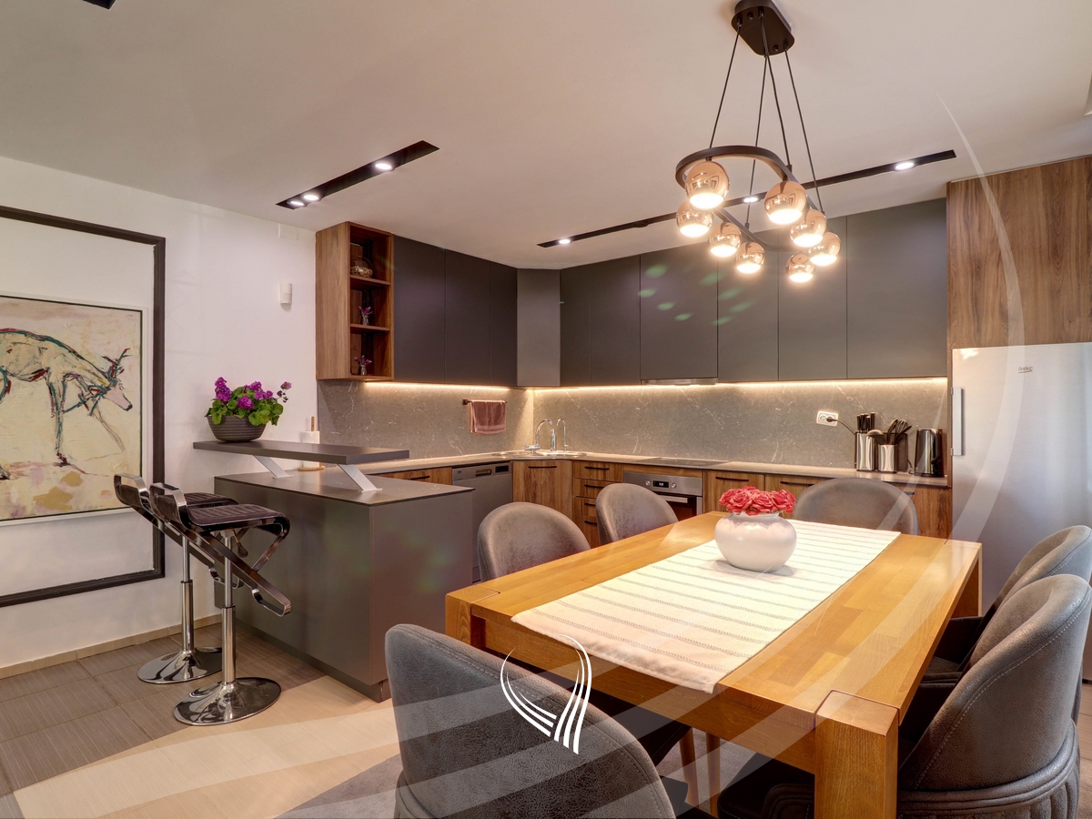 5-bedroom house for sale in Hajvalia neighborhood5