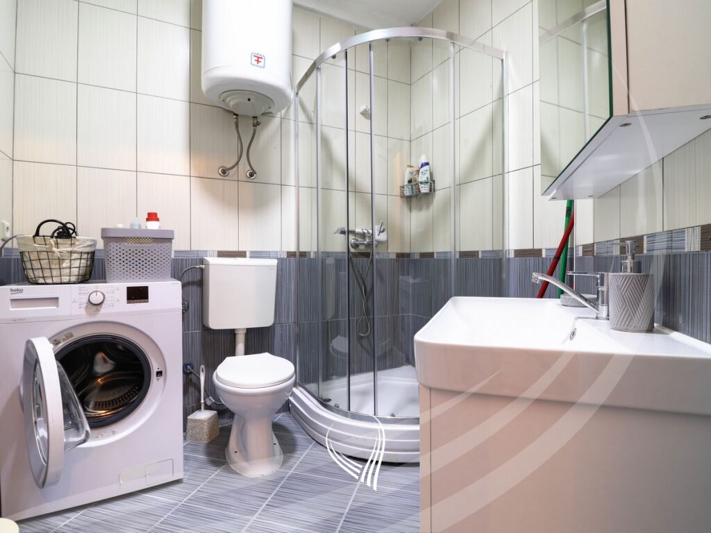 35m2 penthouse for rent in the Center5