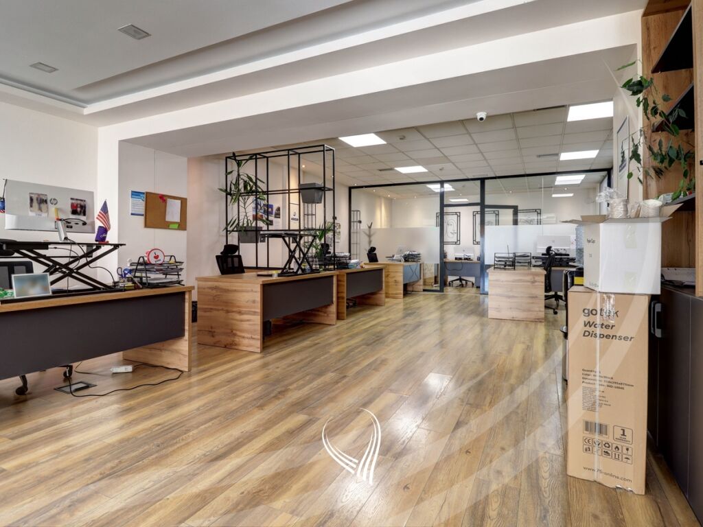 270m2 office for rent in the Arbëria – Dragodan neighborhood1