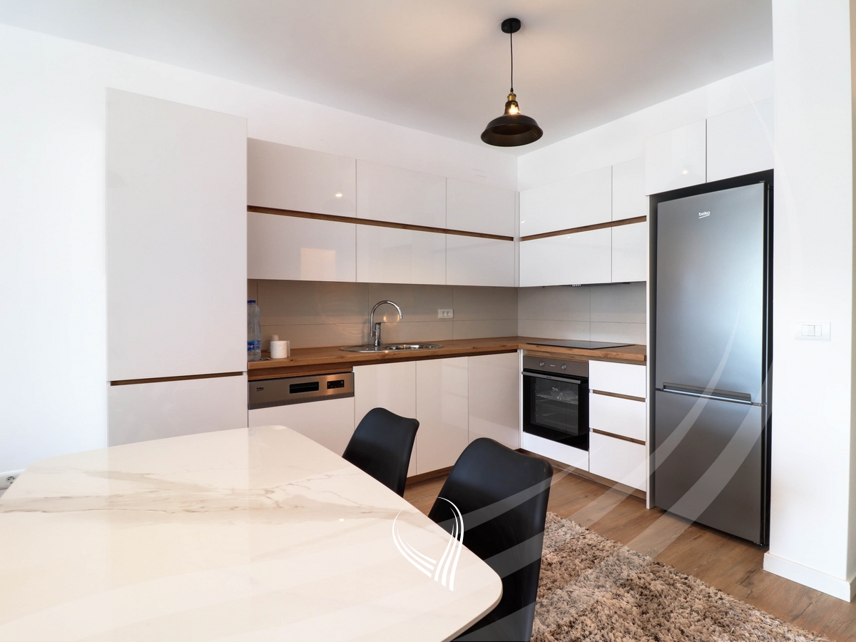 Banes me 2 dhoma gjumi me qira në lagjen Mati 15