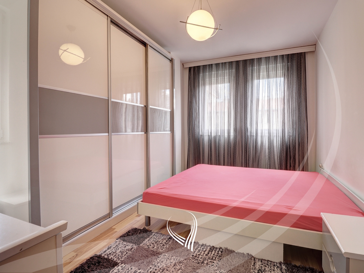 3 bedroom apartment for rent in the Muhaxherëve neighborhood5