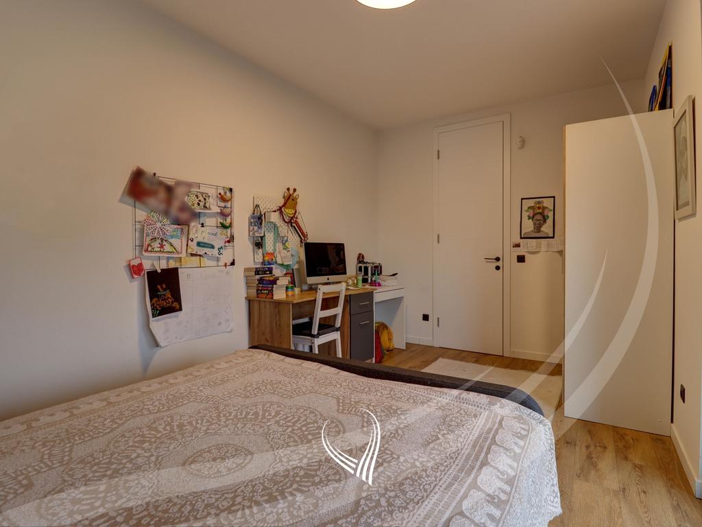 Shtëpi me 3 dhoma gjumi me qira në lagjen Qëndresa Home – Çagllavicë13