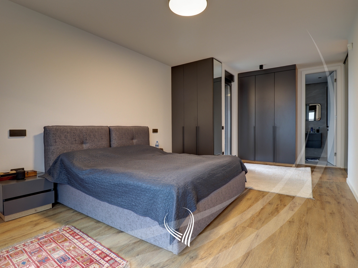 Shtëpi me 3 dhoma gjumi me qira në lagjen Qëndresa Home – Çagllavicë9