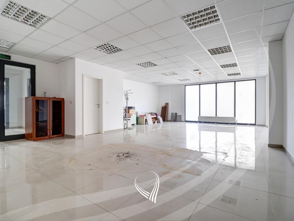 Local 149.24m2 for sale in the Mati 1 neighborhood