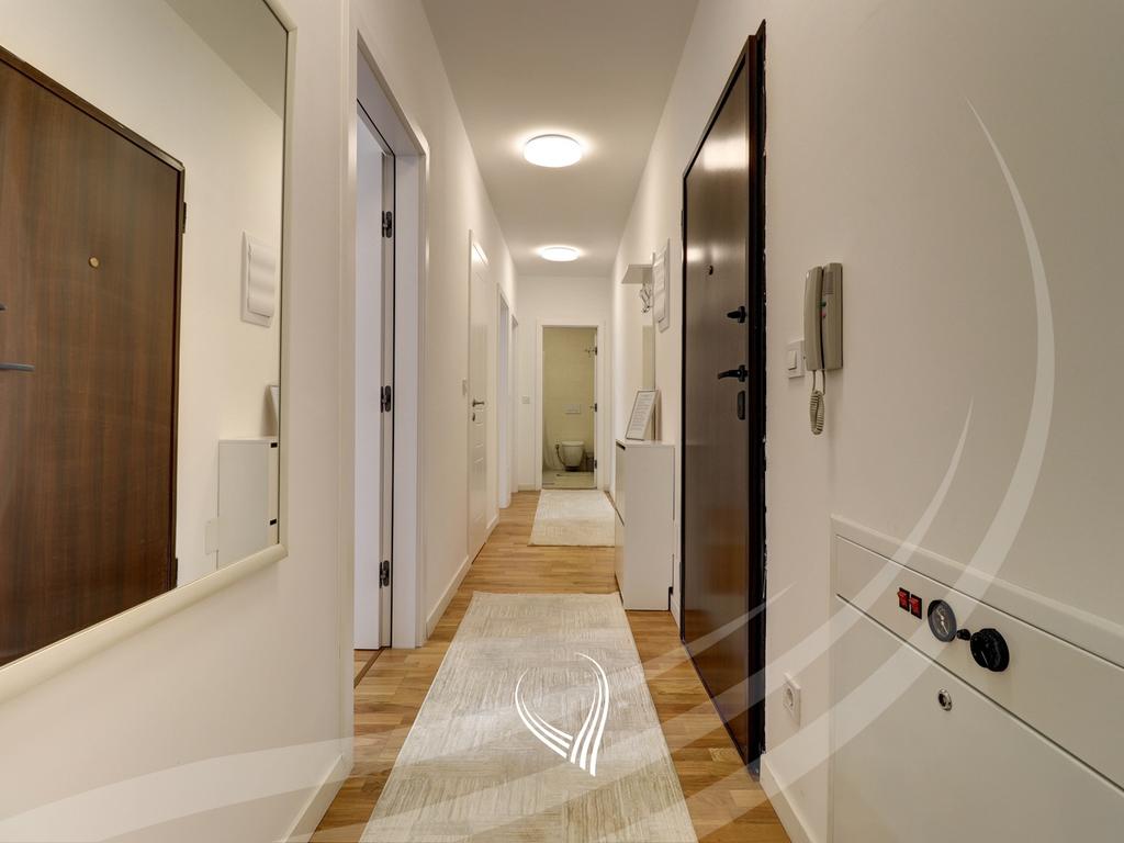 3-bedroom apartment for sale in the Muhaxherëve neighborhood – Royal Dodona9