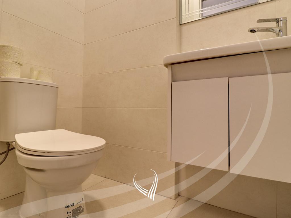 3-bedroom apartment for sale in the Muhaxherëve neighborhood – Royal Dodona13