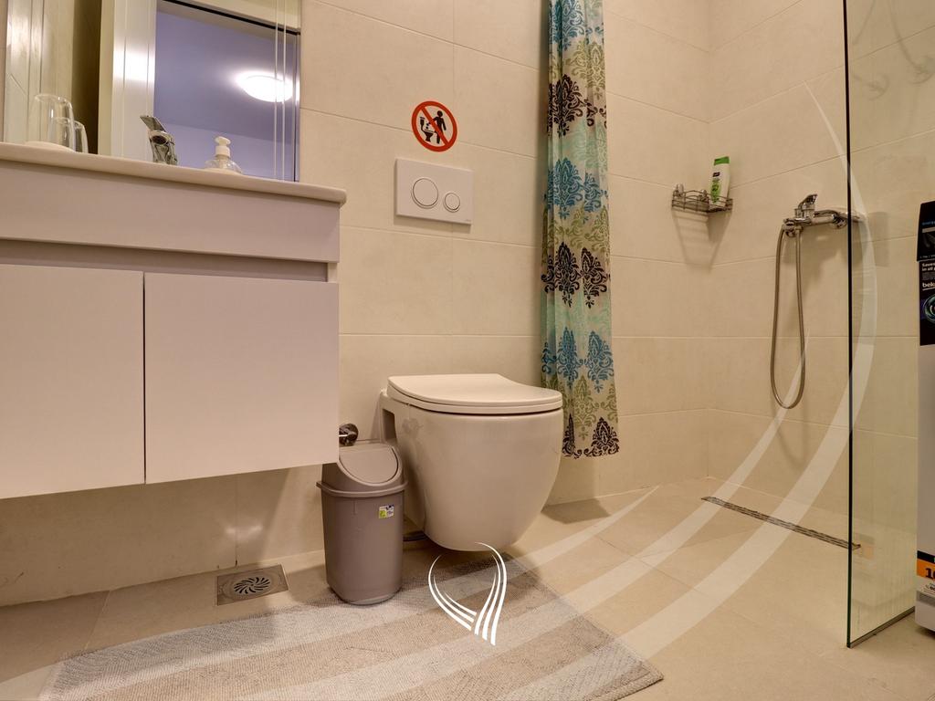 Banesë me 1 dhomë gjumi me qira në lagjen e Muhaxherëve – Royal Dodona6