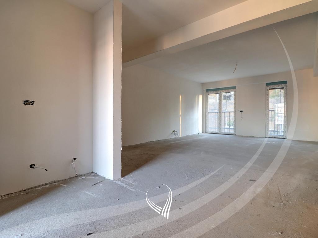 Banesë me 3 dhoma gjumi në shitje në lagjen Prishtina e Re – Residio 82