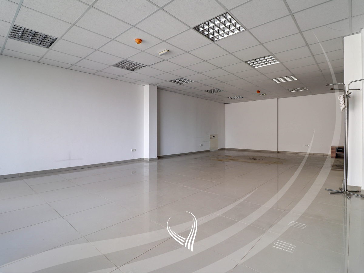 Local 149.24m2 for sale in the Mati 1 neighborhood2