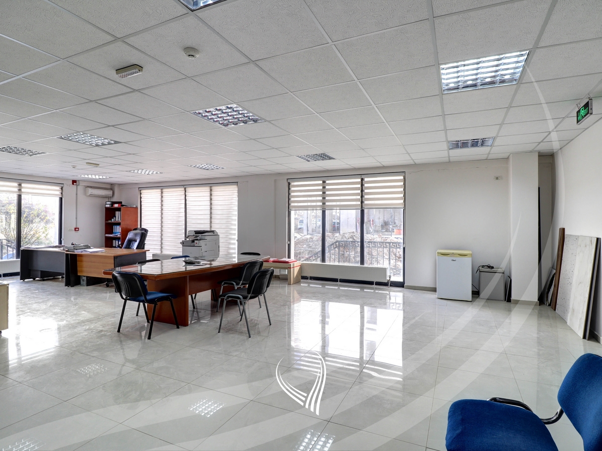 Local 149.24m2 for sale in the Mati 1 neighborhood8