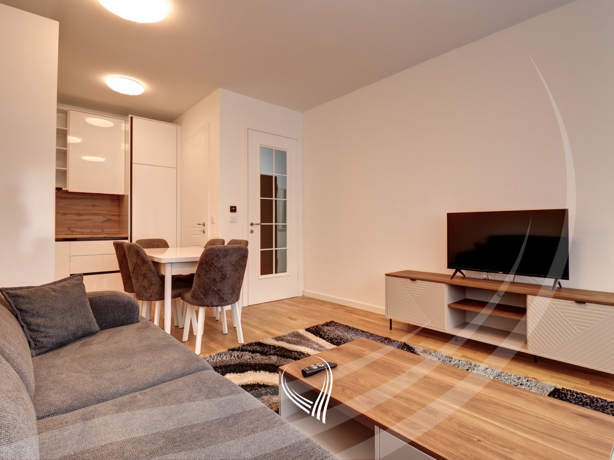 Banesë me 1 dhomë gjumi me qira në lagjen e Muhaxherëve – Royal Dodona0