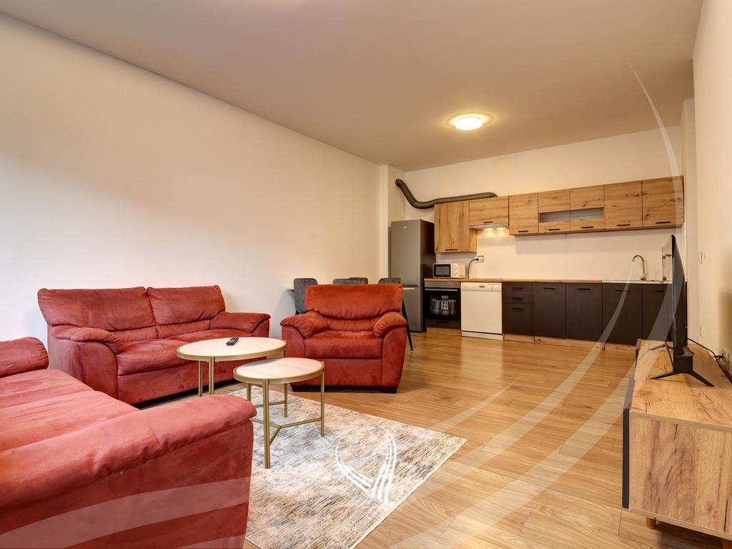 Banesë me 2 dhoma gjumi me qira në lagjen Aktash1