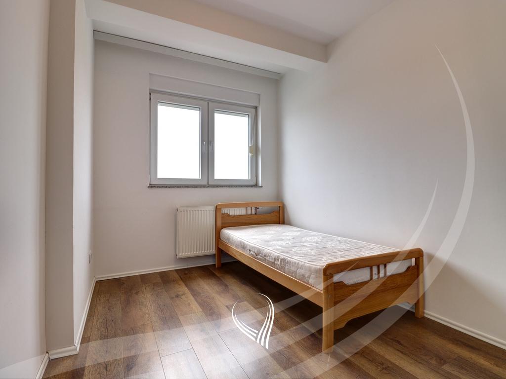 Banesë me 3 dhoma gjumi me qira në lagjen Arbëria – Dragodan8