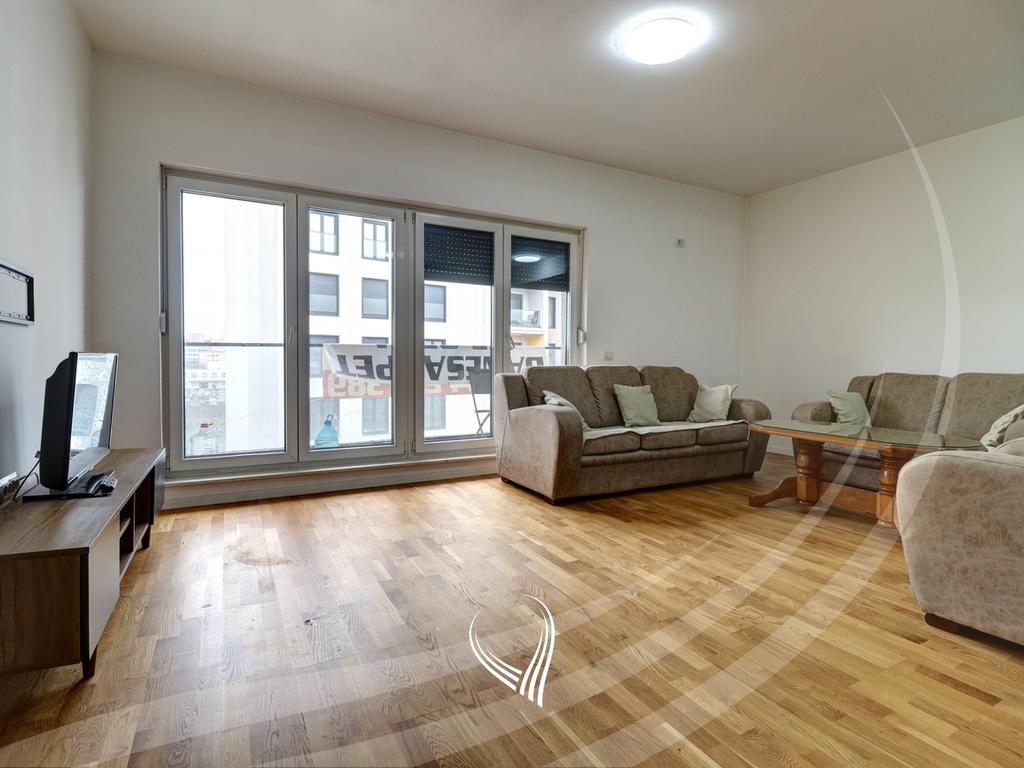 Banesë me 3 dhoma gjumi me qira ne lagjen Prishtina e re – Rruga A