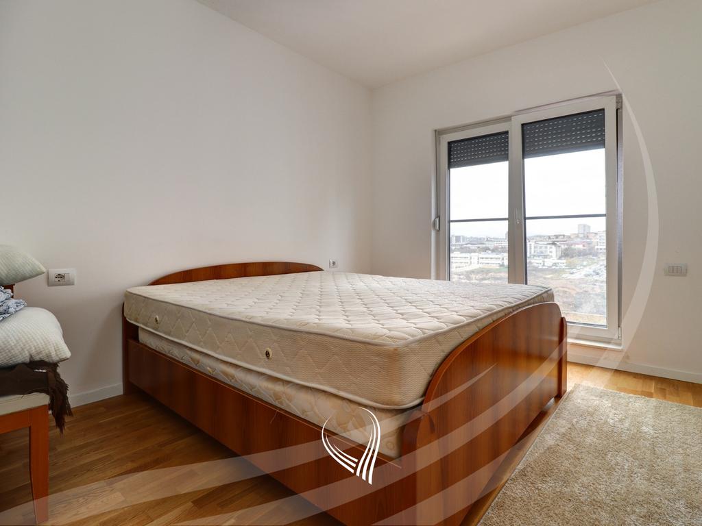 Banesë me 3 dhoma gjumi me qira ne lagjen Prishtina e re – Rruga A6