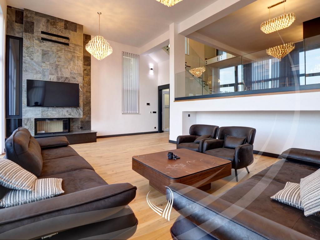 340m2 house for rent in the Marigona Hill neighborhood1