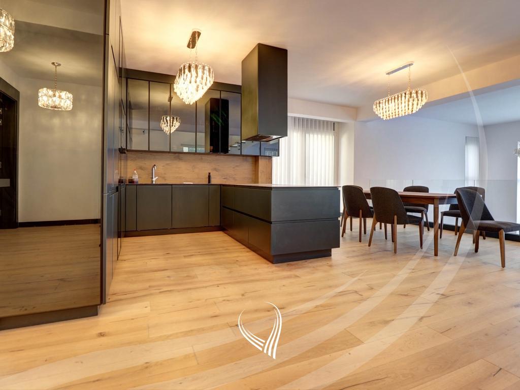 340m2 house for rent in the Marigona Hill neighborhood4