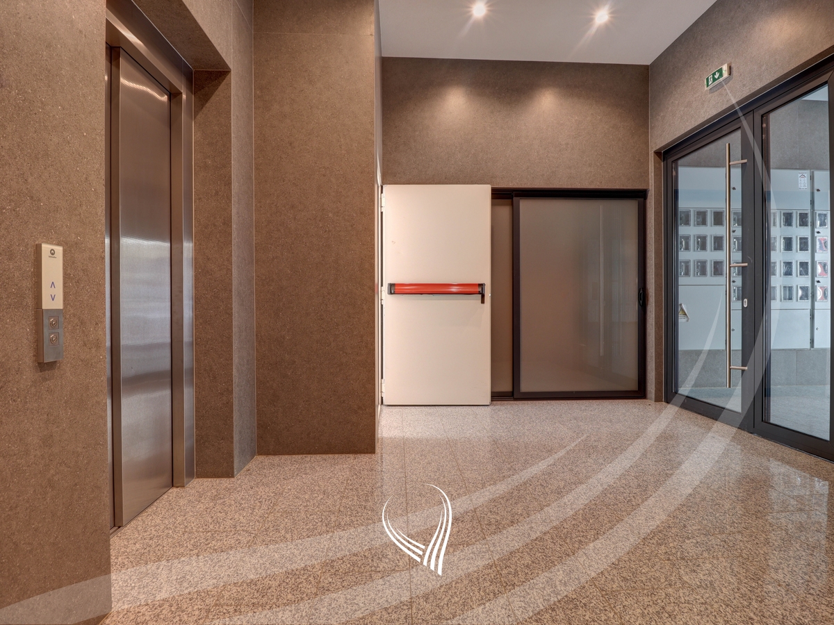 Banesë me 2 dhoma gjumi me qira në lagjen Aktash14