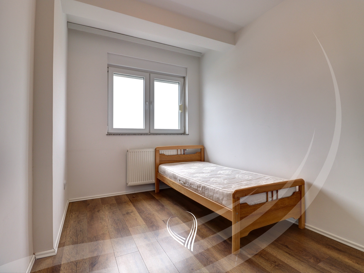 Banesë me 3 dhoma gjumi me qira në lagjen Arbëria – Dragodan8