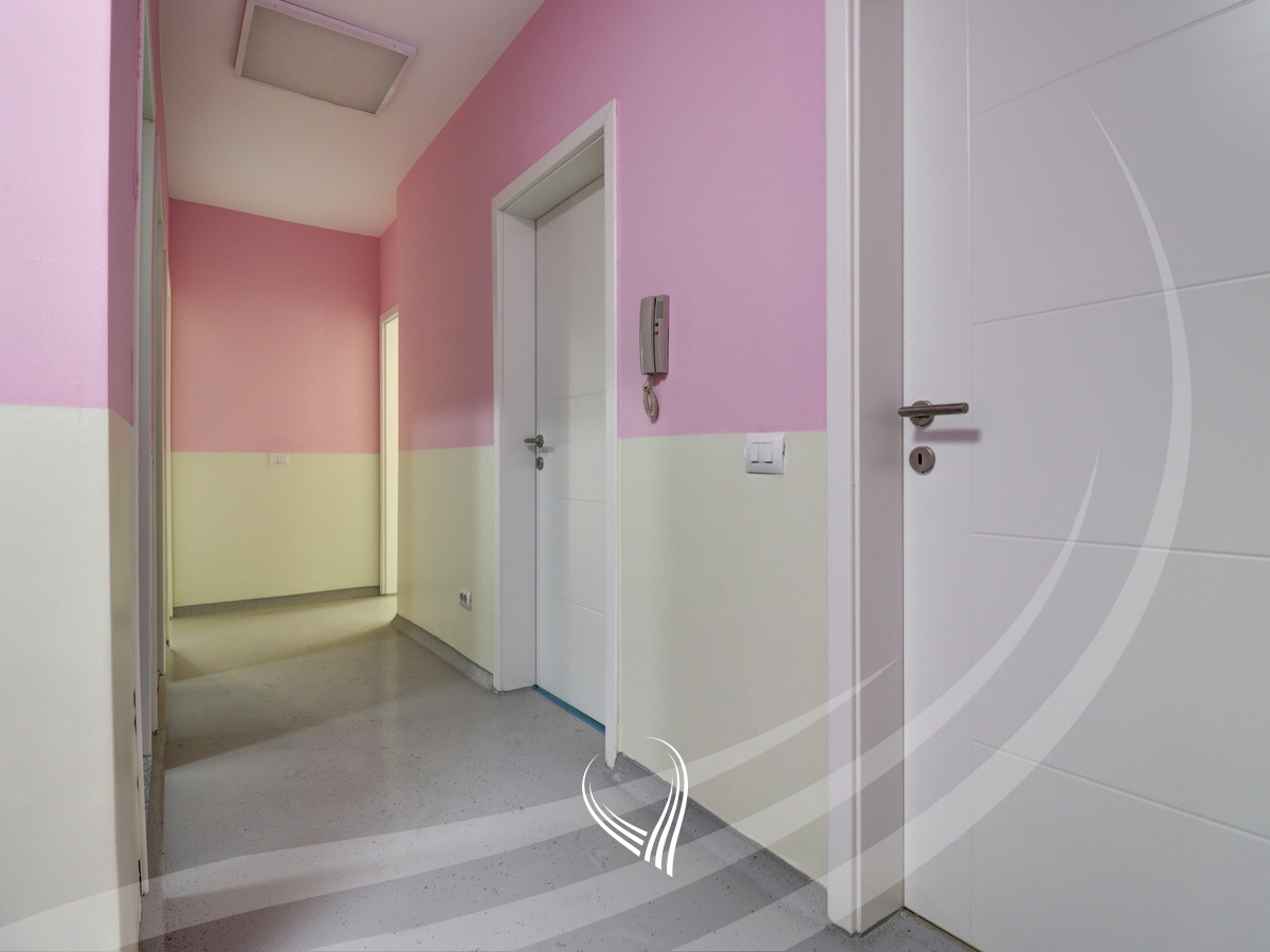 Zyre me 4 dhoma pune me qira në lagjen Kalabria – Emshir10