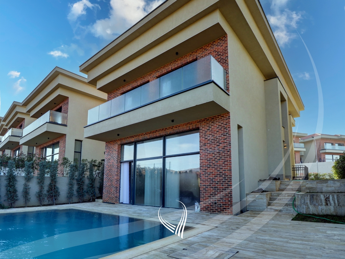 340m2 house for rent in the Marigona Hill neighborhood0