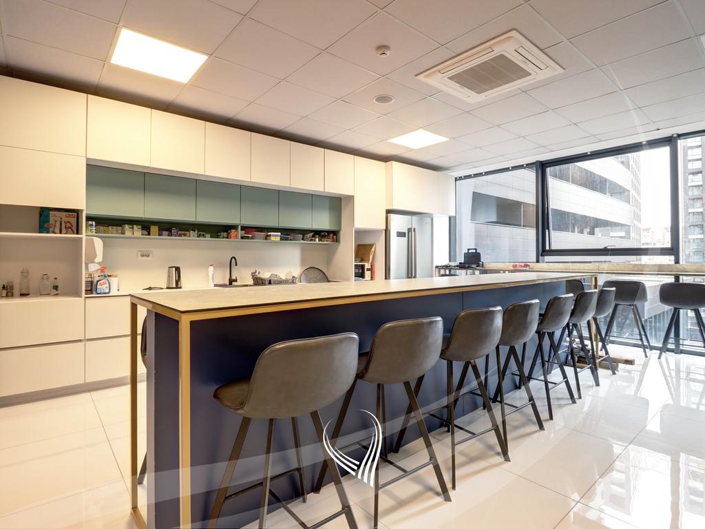 Office 667m2 for rent in the Lakrishte neighborhood - Icon Tower6