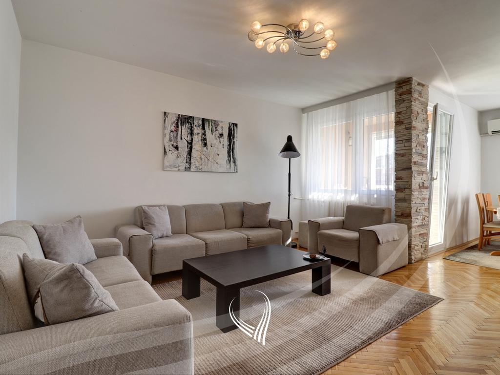 2-bedroom apartment for rent in the Dardania neighborhood2