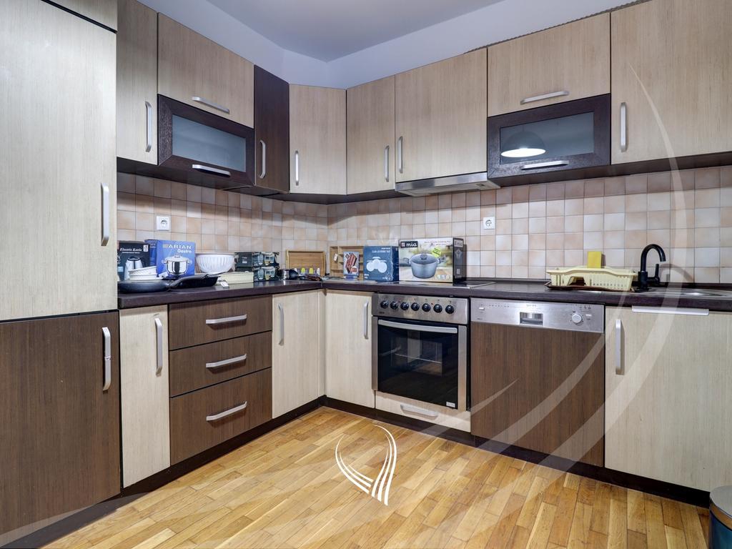 Banesë me 2 dhoma gjumi me qira në lagjen Vëllusha4