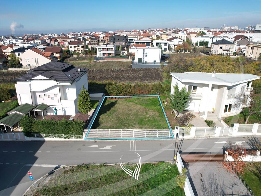 3.41 ares of land for sale in Çagllavicë – Marigona 2 neighborhood1