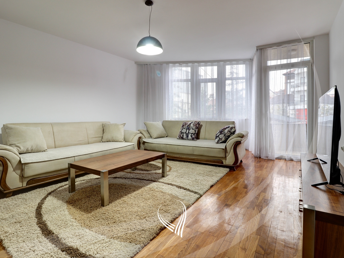 Banesë me 2 dhoma gjumi me qira në lagjen Vëllusha1