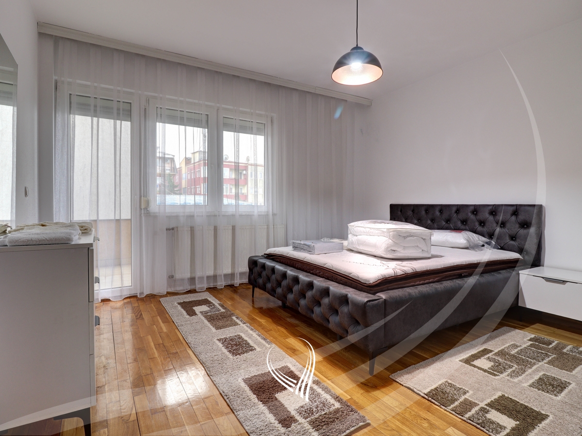 Banesë me 2 dhoma gjumi me qira në lagjen Vëllusha5