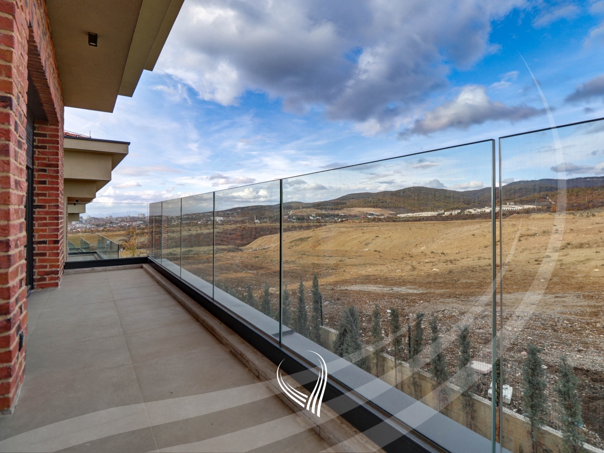 Shtëpi 340m2 me qira në lagjen Marigona Hill16