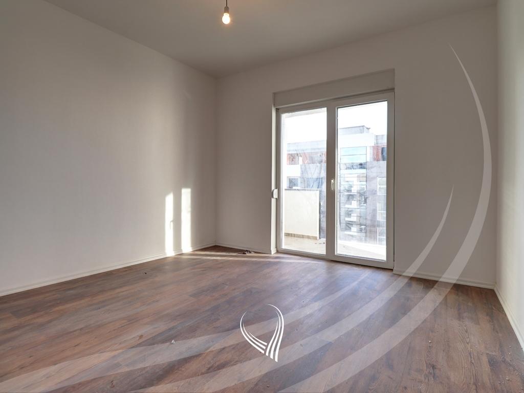 Banesë me 2 dhoma gjumi në shitje në lagjen Mati 14