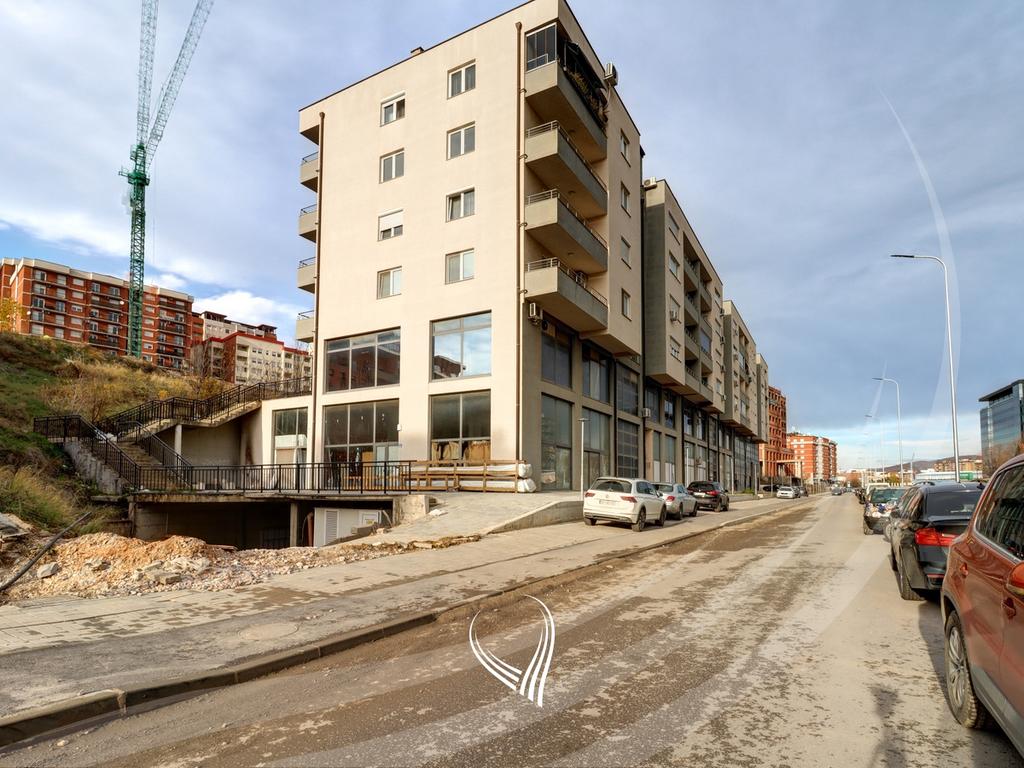 Lokal 80m2 në shitje në lagjen Arbëria – Dragodan10