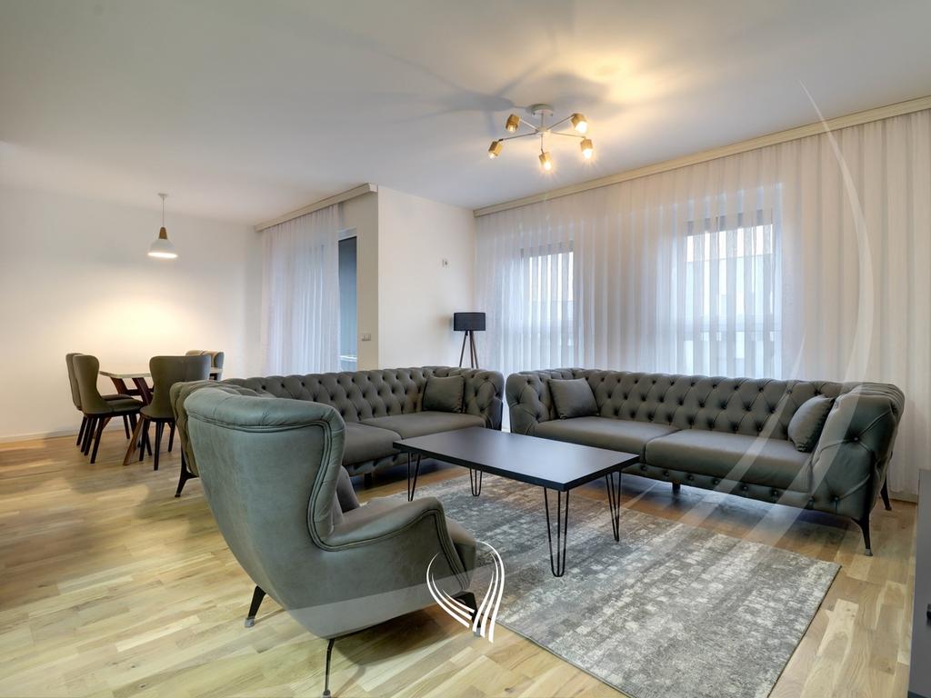 Banesë me 3 dhoma gjumi me qira në lagjen Prishtina e Re2