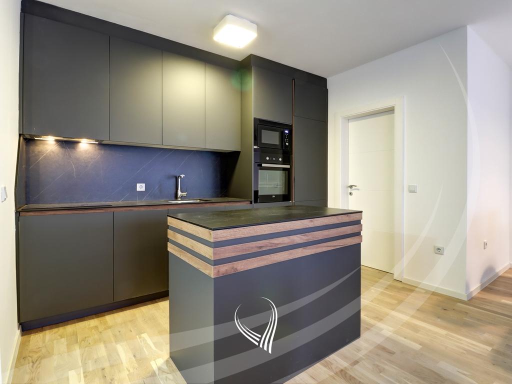 Banesë me 3 dhoma gjumi me qira në lagjen Prishtina e Re5