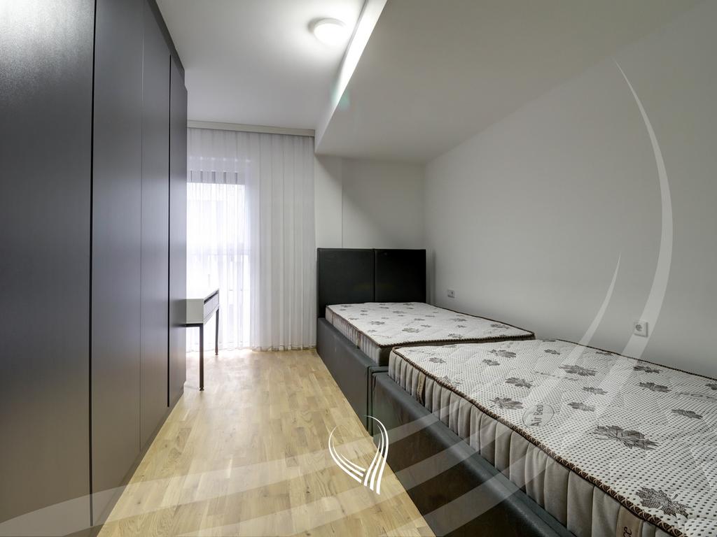 Banesë me 3 dhoma gjumi me qira në lagjen Prishtina e Re9