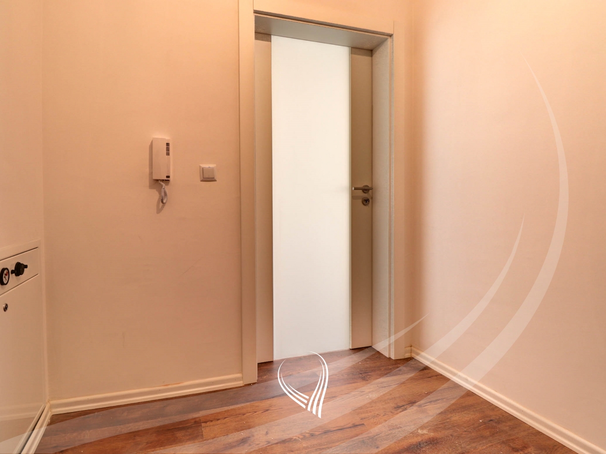 Banesë me 2 dhoma gjumi në shitje në lagjen Mati 18