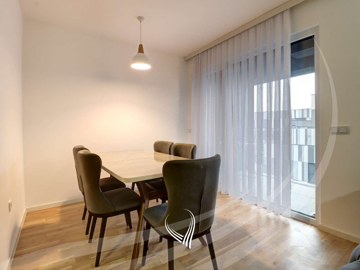 Banesë me 3 dhoma gjumi me qira në lagjen Prishtina e Re6