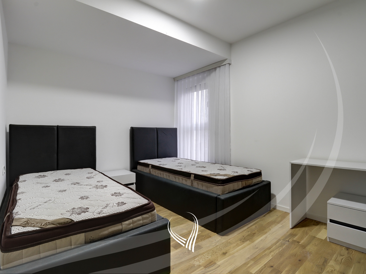 Banesë me 3 dhoma gjumi me qira në lagjen Prishtina e Re10