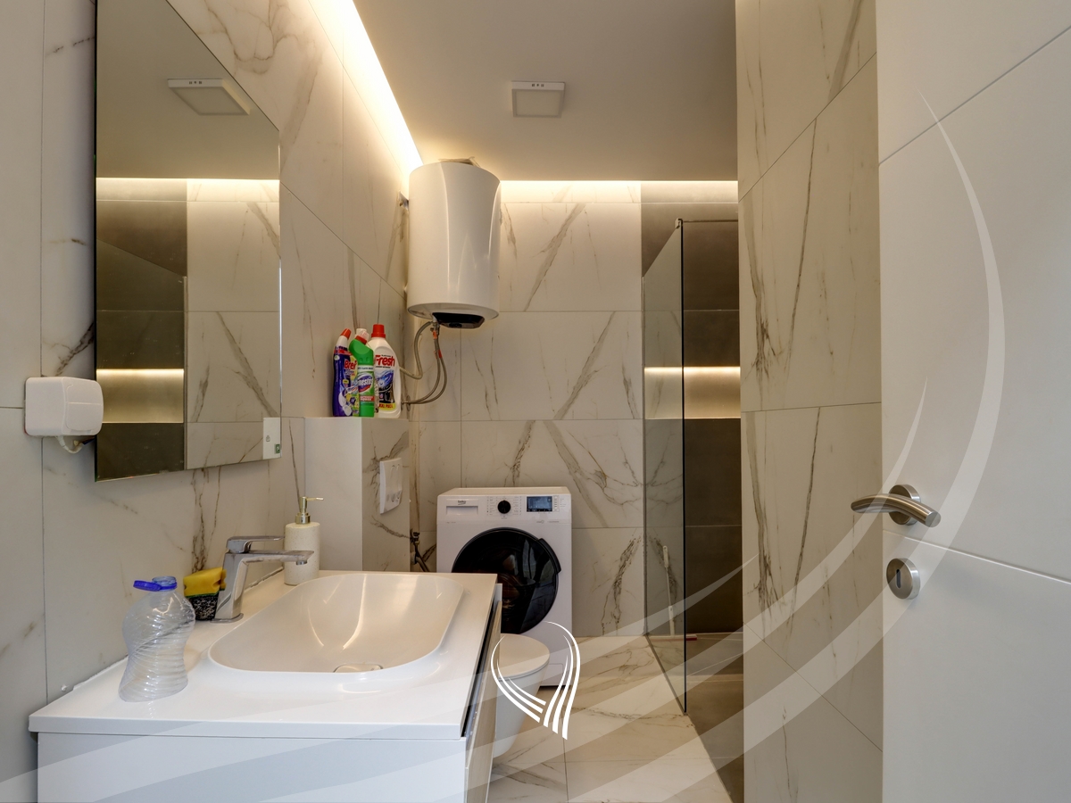 Banesë me 3 dhoma gjumi me qira në lagjen Prishtina e Re13