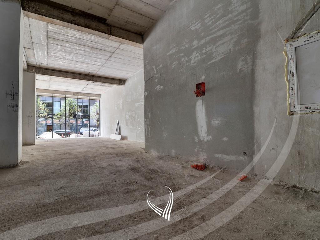 Lokal 100m2 në shitje në lagjen Lakrishte – Kuka Tower