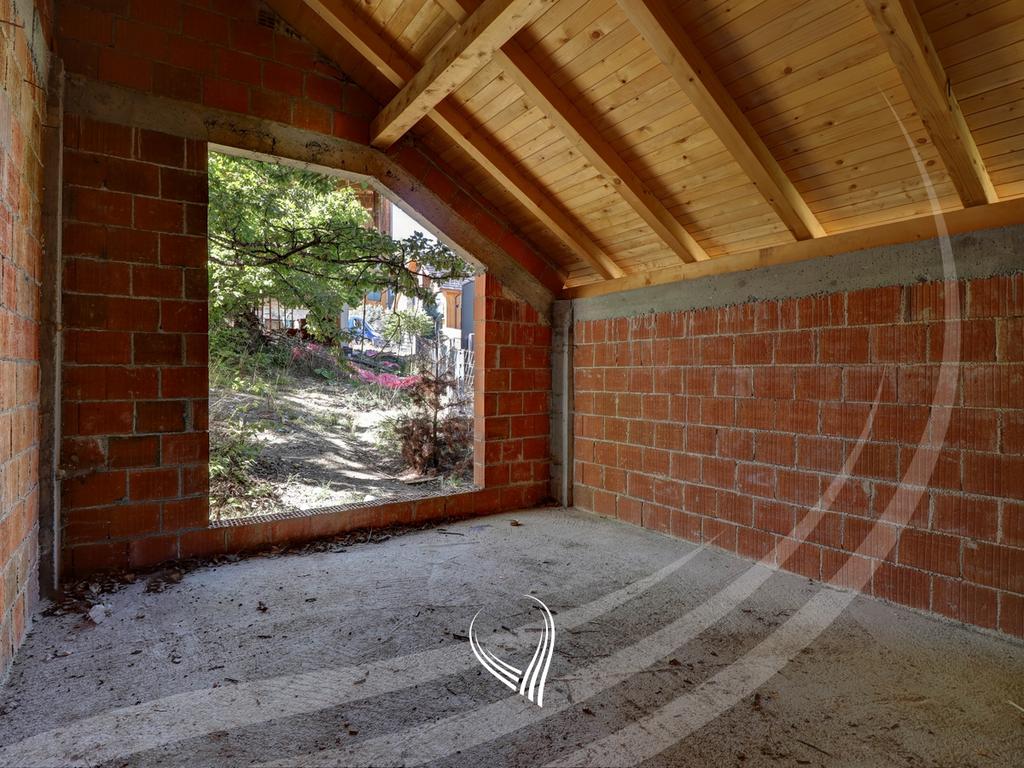 160m2 villa for sale in Brezovica6