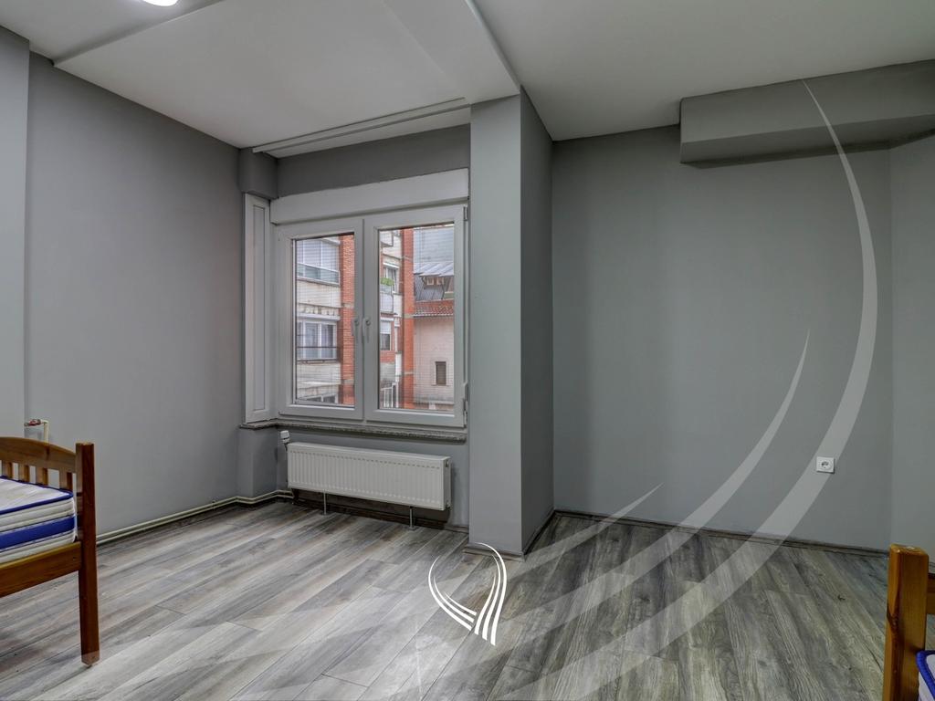 2-bedroom apartment for rent in the Pejton neighborhood8
