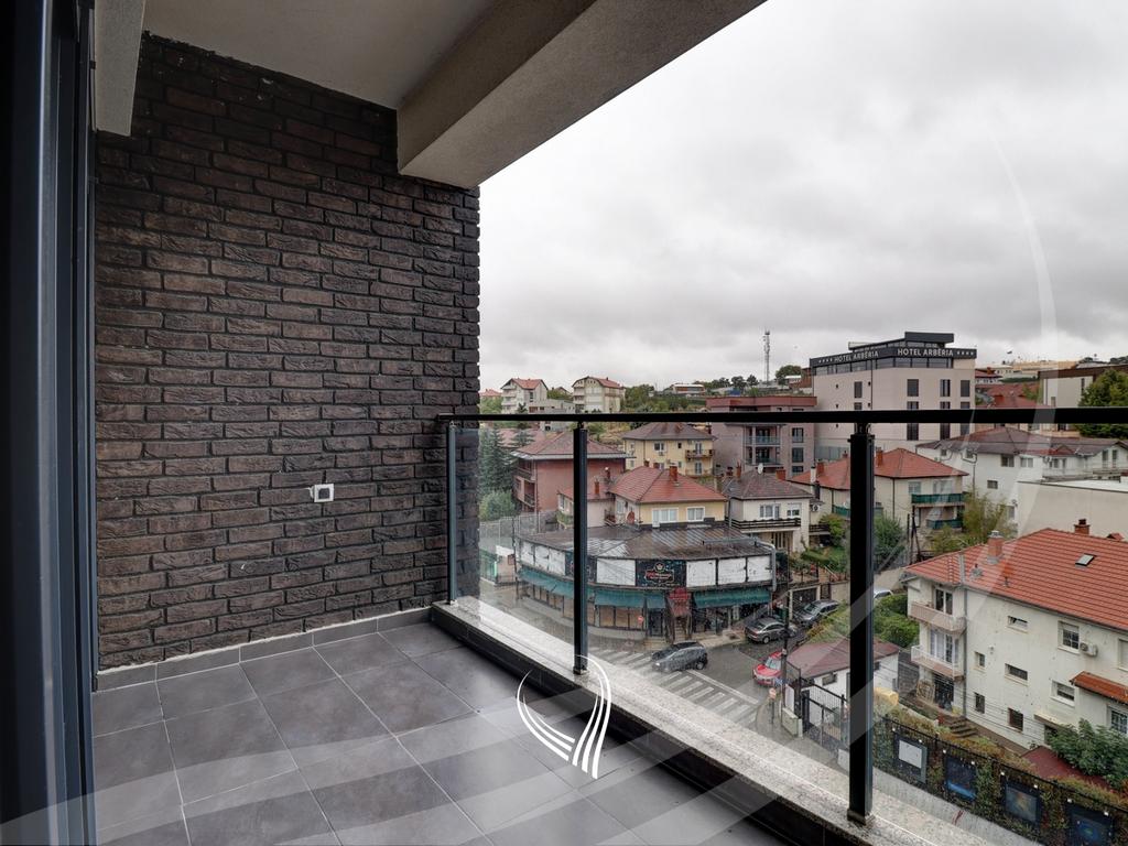 Banesë me 2 dhoma gjumi me qira në lagjën Arbëria – Dragodan8