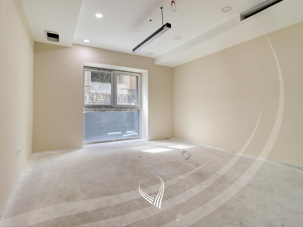 490m2 property for sale in the Arbëria neighborhood - Dragodan8