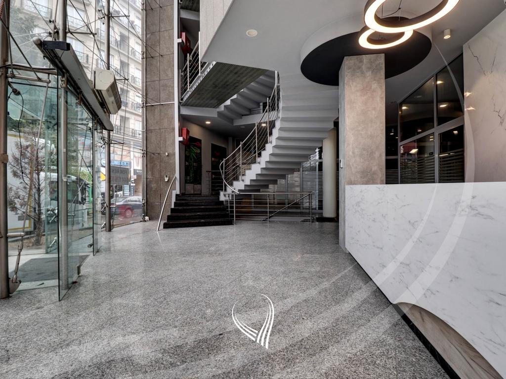 Commercial property 1,000m2 for rent in Dodona neighborhood2