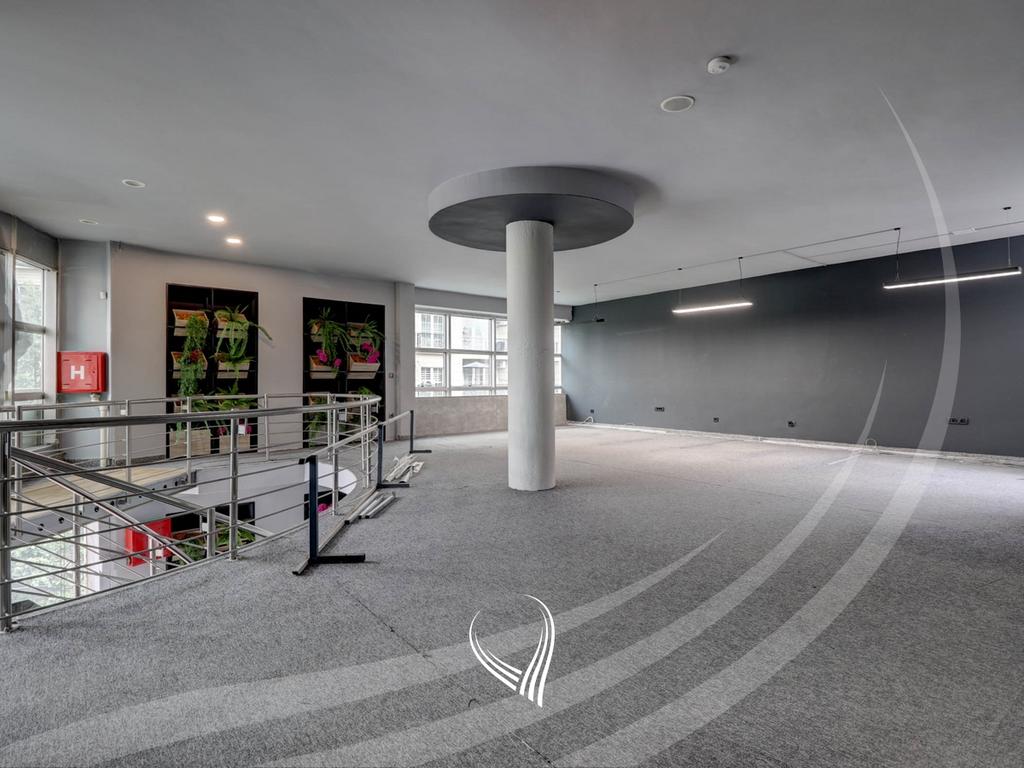 Commercial property 1,000m2 for rent in Dodona neighborhood14